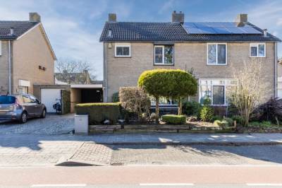 Woning Monseigneur Nolensstraat 53 Rijen
