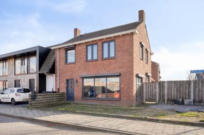 Woning Burg. Geirnaerdtstraat 31 Sint Jansteen