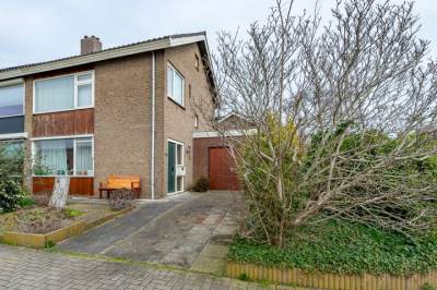 Woning Burg van Gentsingel 16 Schipluiden