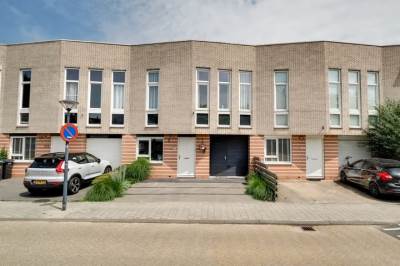 Woning Robert Stolzhof 142 Hoorn (NH)