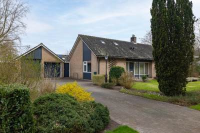 Woning Burg. Arriënsweg 13 Diepenveen