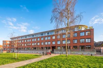 Woning Dr. P.J.H. Cuypersplein 133 Hilversum