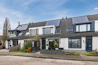 Woning Baron van Leydenstraat 18 Hellevoetsluis