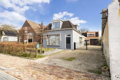 Woning Stasjonsstrjitte 2 Minnertsga