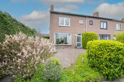 Woning Esdoornplantsoen 73 Schoorl