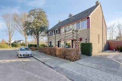Woning Isaac Sweerslaan 3 Hendrik-Ido-Ambacht