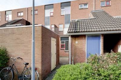 Woning Kosterstuin 145 Zwaag