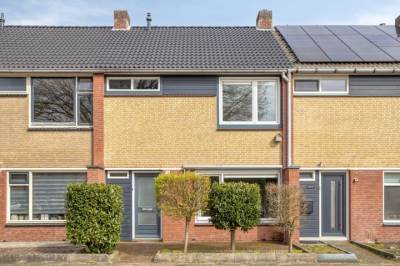 Woning Karel van de Woestijnestraat 12 Hengelo (OV)