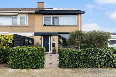 Woning Ahornplein 1 's-Gravenzande