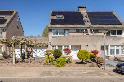 Woning Lijsterbesstraat 9 Halsteren