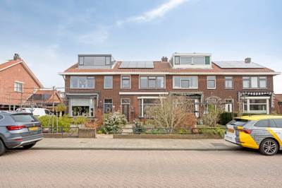 Woning Burgemeester van Esstraat 196 Pernis Rotterdam