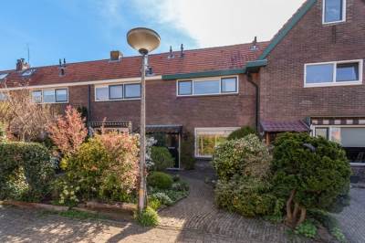 Woning B. van Rooijenstraat 90 Naarden