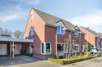 Woning Berkenhof 12 Grashoek