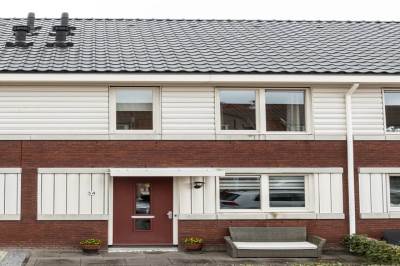 Woning Burgemeester van Meetelenstraat 34 Uithoorn