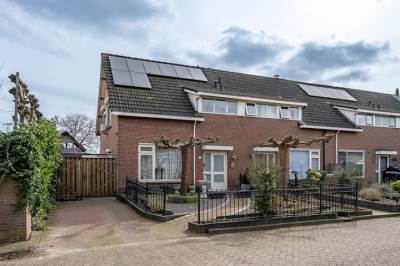 Woning J.E.S. Holthausstraat 1 Rossum (GE)