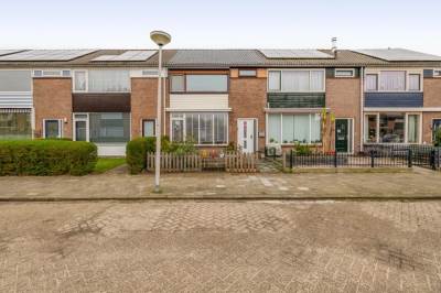 Woning Asmusstraat 6 Hellevoetsluis