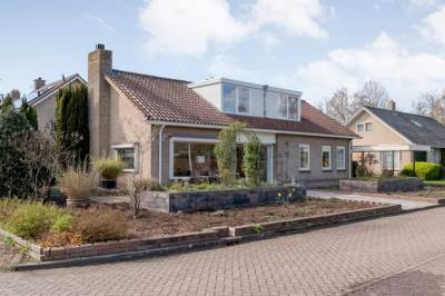 Woning Hugo de Vrieslaan 17 Zwolle