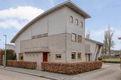 Woning De Maat 6 Kampen
