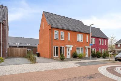 Woning Herman de Ruijterstraat 1 Poederoijen