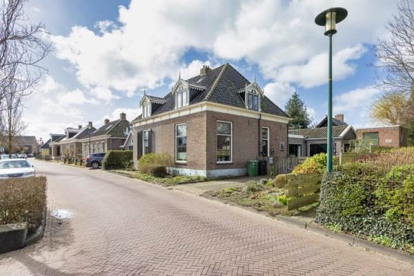 Woning Breksdyk 12 Oudega (Gem. Súdwest-Fryslân)