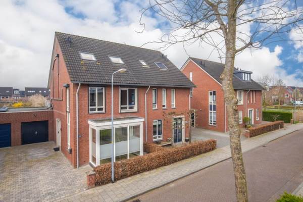 Woning Aureus 105 Elst (GE)