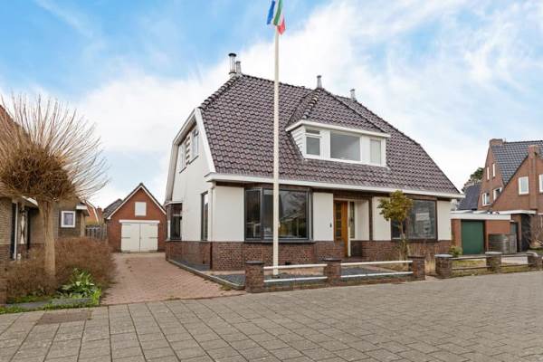 Woning Menno van Coehoornplein 5 Delfzijl