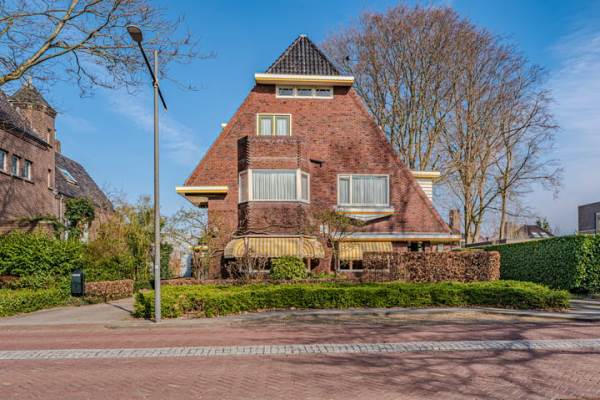 Woning Stationsstraat 6 Veendam