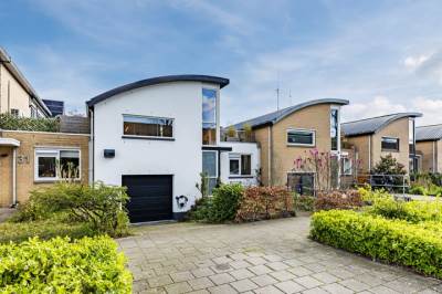 Woning Marga Klompélaan 33 Rijen