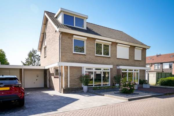 Woning Rozenstraat 49 Beneden-Leeuwen