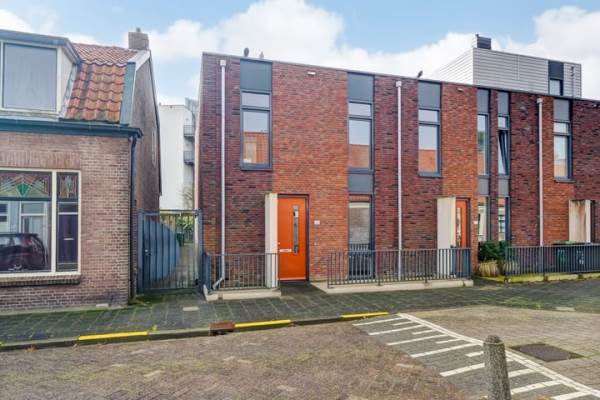 Woning Hertzogstraat 100 Den Helder