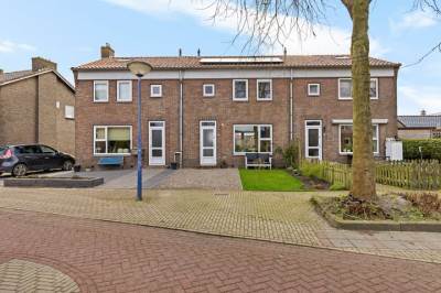 Woning Menso Poppiusstraat 4 Oosterzee