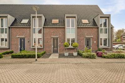 Woning Burg. Moonshof 28 Raamsdonk