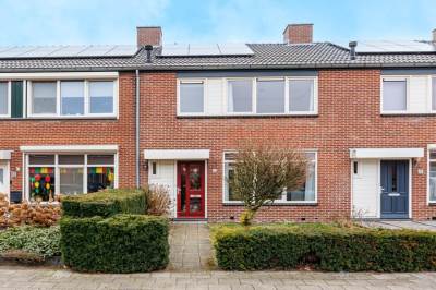 Woning Vincent van Goghstraat 15 Bergen (LI)
