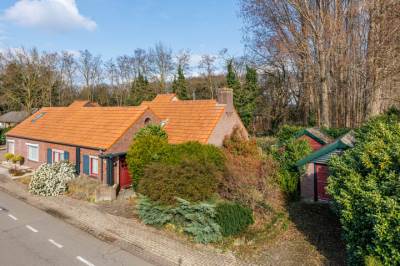 Woning Aijenseweg 13 Bergen (LI)