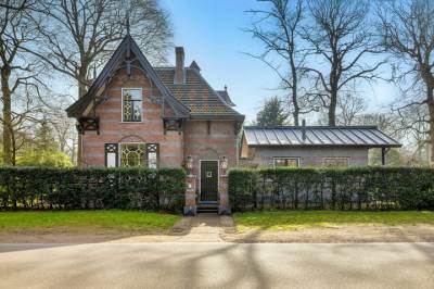 Woning Museumlaan 3 Huizen