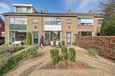 Woning Burgemeester van der Lelystraat 54 Woudrichem