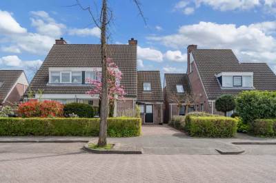 Woning Middelgronden 52 Huizen