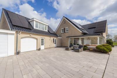 Woning Willem van der Veldenweg 21 Leimuiden