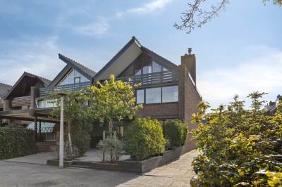 Woning Kennipwerf 2 Hendrik-Ido-Ambacht