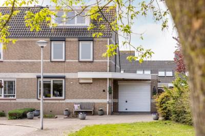 Woning Abraham van der Hulststraat 7 Hellevoetsluis