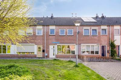 Woning Meindert Hobbemapad 6 Axel