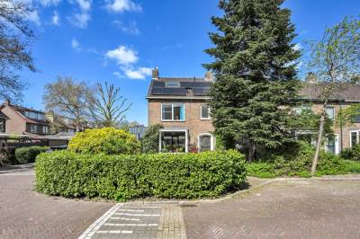 Woning Anna van Saksenstraat 1 Leiderdorp