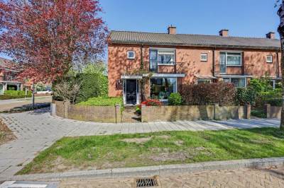 Woning Van der Waalslaan 1 Enschede