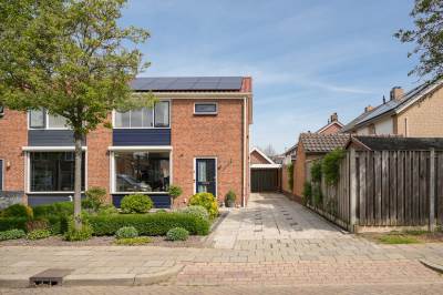 Woning van Axelestraat 6 Dussen