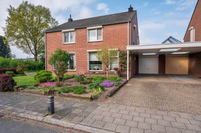 Woning Burgemeester van Deelensingel 102 Velden