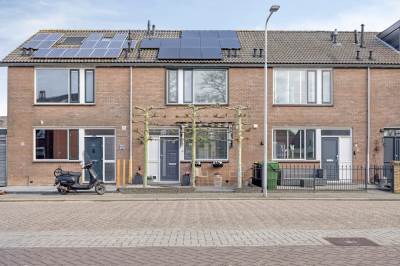 Woning John F. Kennedystraat 63 Heinenoord