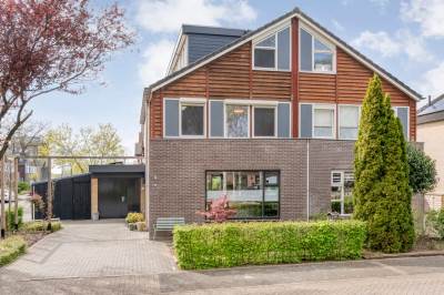 Woning Van der Graaffmarke 12 Zwolle