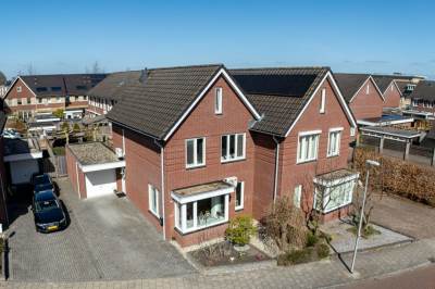Woning Esrand 84 Vriezenveen
