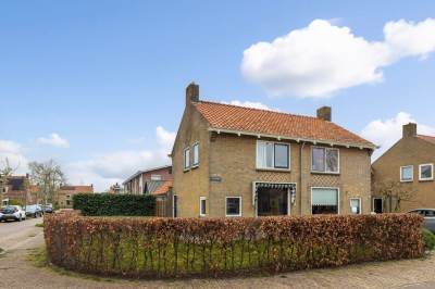 Woning Claes Barthoutstraat 2 St.-Jacobiparochie