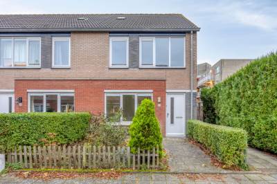 Woning Alexander Adamskistraat 2 Voorschoten